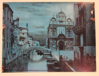 null Album de photographies sur Venise comprenant 17 photographies albumines et 11...