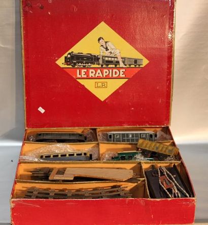 null Locomotive dans sa boîte LR (rouge) avec wagon (pas boîte d'origine)