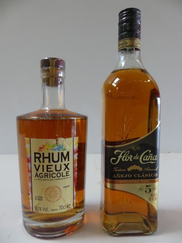 null Lot de 2 bouteilles : 1 Rhum Vieux Agricole 4 ans d'âge VSOP 70 cl 40 % vol...