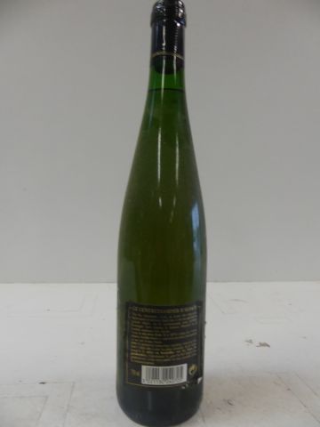null Vieille bouteille de Gewurtzraminer des années 80/90 étiquette disparue