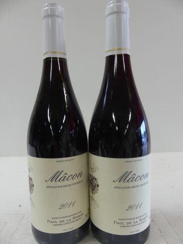 null 2 bouteilles de Bourgogne Rouge Macon Paul de la Ronce 2011