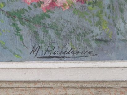 null HOUTRIVE "Nature morte aux fleurs" Huile sur panneau. 39 x 52 cm Cadre en bois...