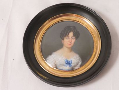 null PIERRE-EDOUARD DAGOTY (Florence, 1775 - Bordeaux, 1871) "Jeune femme au ruban...