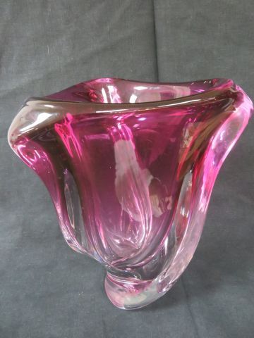 null VAL SAINT LAMBERT Vase en cristal à dégradé violet. Haut.: 27 cm