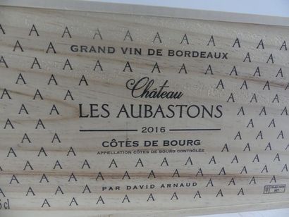 null 6 Bouteilles Château les Aubastons Côtes de Bourg 2016. CBO.