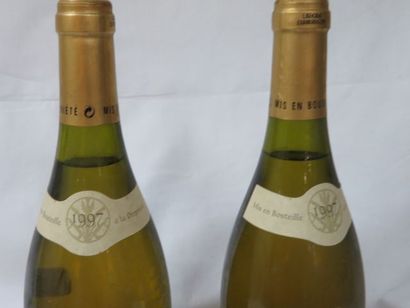 null 2 bouteilles de Chablis, Premier Cru, Vauligneau, 1997. (TLB)