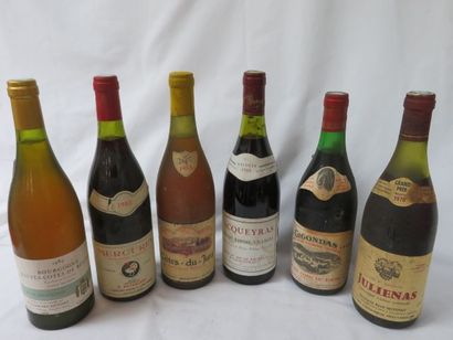 null Lot de 6 bouteilles : 1 de Juliénas 1978, 1 de Mercurey 1985, 1 de Gigondas...