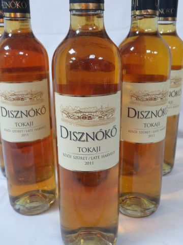 null 6 bouteilles (50 cl) de vin Hongrois, Tokaji Furmint, Kesoi Szurtelesu, Disznoko,...