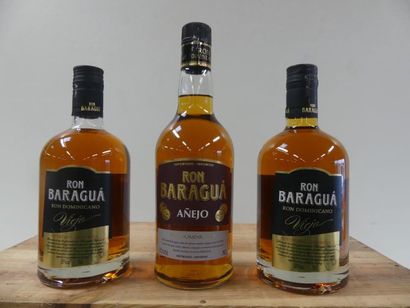 null Lot de 2 bouteilles : 1 Rhum Baragua Anejo de la République Dominicaine 70 cl...