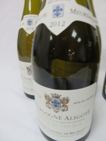 null 6 bouteilles de Bourgogne Aligoté, château de Meursault, 2012