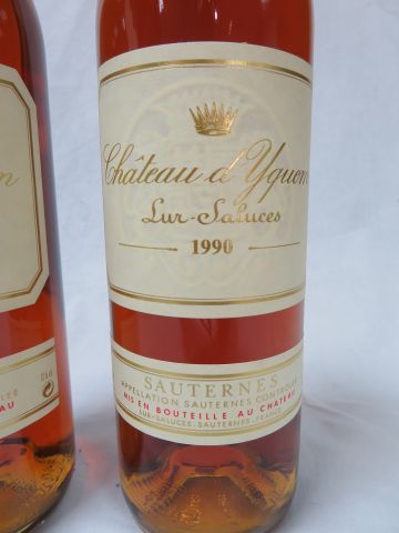 null 2 bouteilles de de Château Yquem, 1990.