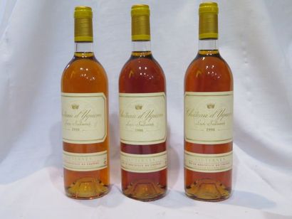 null 12 bouteilles de de Château Yquem, 1990. (CBO, ouverte)