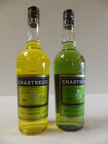 null Lot de 2 bouteilles : 1 Chartreuse verte les pères chartreux liqueur 70 cl 40%...