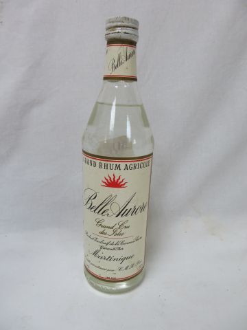 null Bouteille de rhum, Belle Aurore. 70 cl.