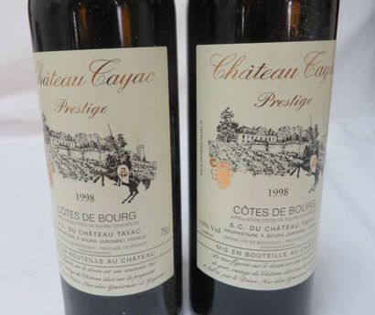 null 2 bouteilles de Côte de Bourg, Château Taillac, 1998.