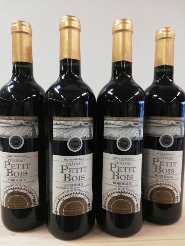 null 4 bouteilles Bordeaux 2017 Château Le Petit Bois La Cuvée Traditionnelle Jean...