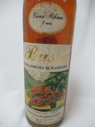 null Bouteille de rhum Busco. 70 cl