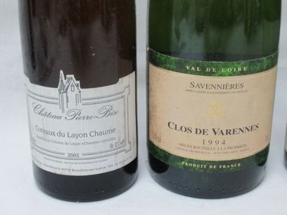 null Lot de 3 bouteilles de vin blanc de Loire dont Côteaux du Layon 2001.