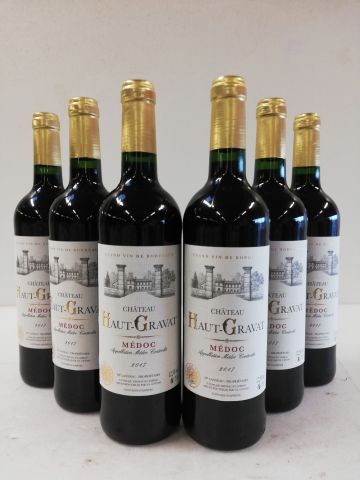 null 6 bouteilles de Château Haut Gravat. 2017. Médoc. Vignobles Lanneau. Récolt...