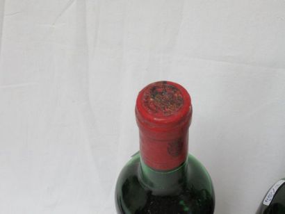 null 5 bouteilles de Margaux, Château Du Tertre, 1975. (très bas, els)