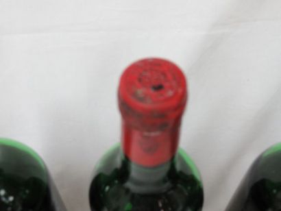 null 5 bottles of Margaux, Château Du Tertre, 1975. (very low, els)
