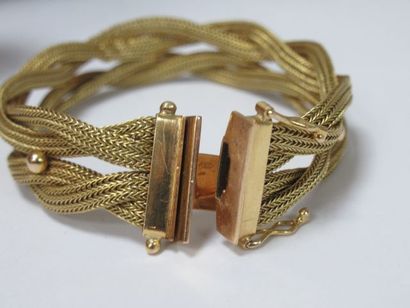 null Bracelet in 18K gold (Owl punch). Length: 17 cm (open) Weight: 26,16 g