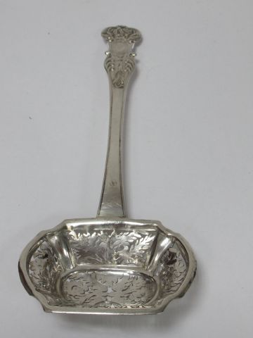 null Silver sprinkling spoon. Minerva. Weight: 47 g Length: 47 cm