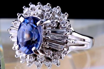 null Haute Joaillerie. Exceptionnelle et unique bague en Platine 900/°°° sertissant...