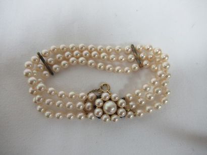 null Bracelet en argent et perles fantaisie. Long.: 16 cm (ouvert)