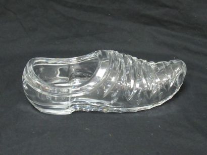 null BACCARAT pour LA MARQUISE DE SEVIGNE Sabot en cristal taillé. Long.: 24 cm