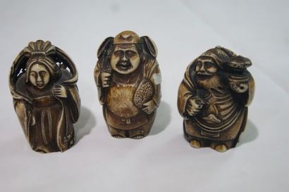 null ASIA Suite of 3 resin characters in imitation of ivory. Top..: