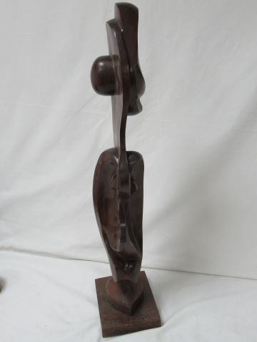 null Modern school Wood sculpture, depicting a stylized face. 60 cm