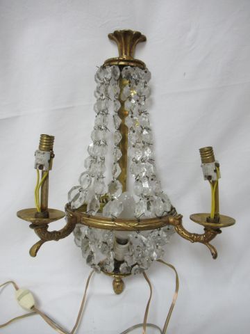 null Bronze wall light with glass pendants. Electricity supply. Height: 36 cm