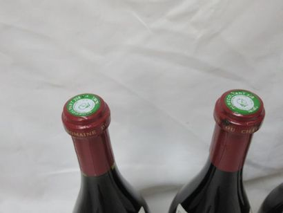 null 4 bottles of Pinot Noir, Château Meursault, 2005