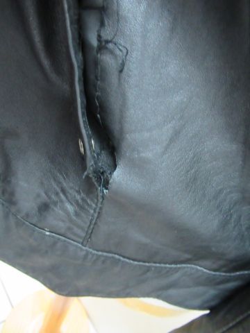 null Black leather jacket.size L.pocket hook