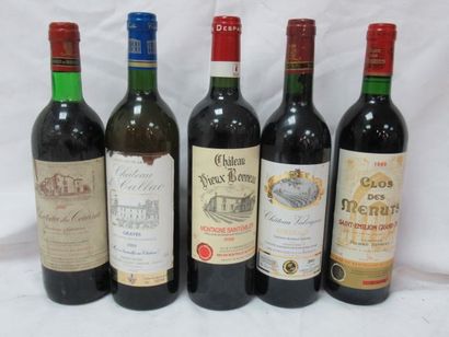 null Batch of 4 bottles of red wine: 1 of Montagne Saint Emilion Château Vieux Tonneau...