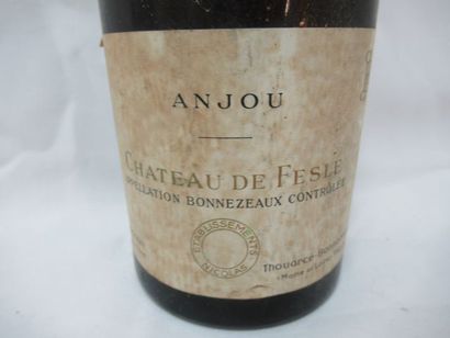 null Bouteille de vin d'Anjou, château de Fesle, 1953 (LB)