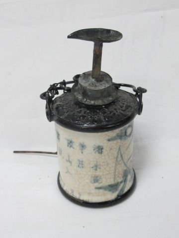 null ASIE Pipe à opium en porcelaine craquelée. vers 1900. 8 cm