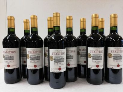 11 bouteilles de Bordeaux Tradition. 2018....