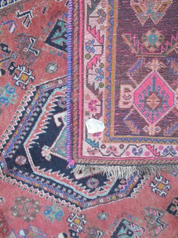 null IRAN Tapis Abadeh en laine à décor géométrique sur fond beige et rouge. 160...