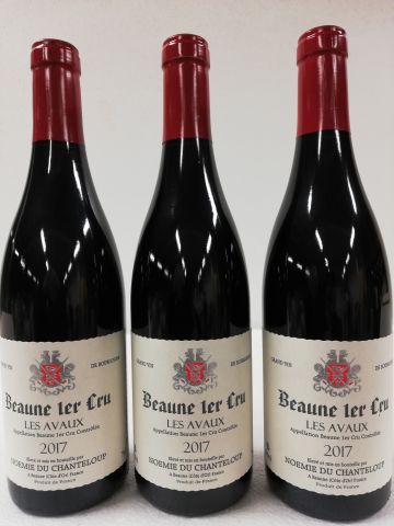 null 3 bouteilles de Beaune 1er cru. Les Avaux. 2017. Très grand cru de la Bourgogne....