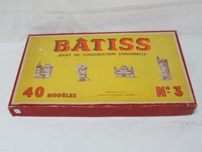 null Jeu " Batiss" , jouet de construction universelle . Dans sa boite d'origine...