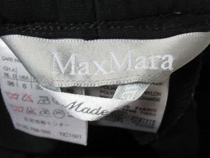 null MAXMARA Pantalon en tissu noir (20% laine). Taille 38. TBE.