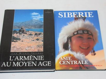 null Lot de deux livres : "L'Arménie au Moyen Age" - "Sibérie, Asie centrale"

Si...