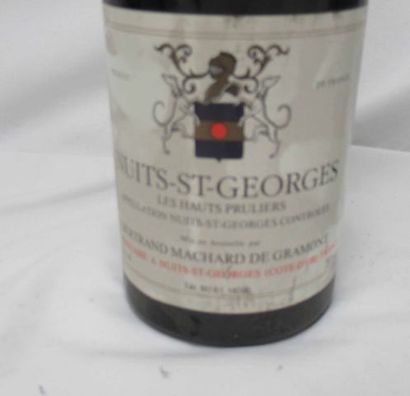 null Lot de 2 bouteilles de Bourgogne : 1 Nuits Saint Georges 1994 (LB, els) et 1...