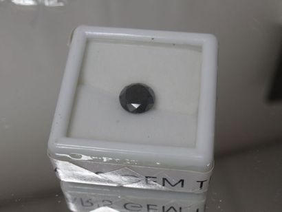 null Black diamond, 2.64 carats. With its certificate.