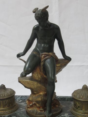 null Important marble and bronze inkwell, decorated with a sculpture of Hermes on...
