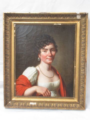 null Ecole française vers 1800 "Portrait de femme au collier de perles" Huile sur...