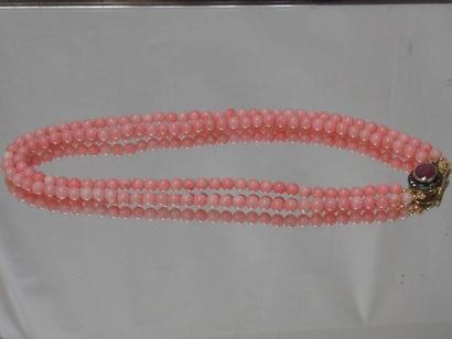 null Double row necklace made of pink opal beads. Clasp in vermeil, decorated with...
