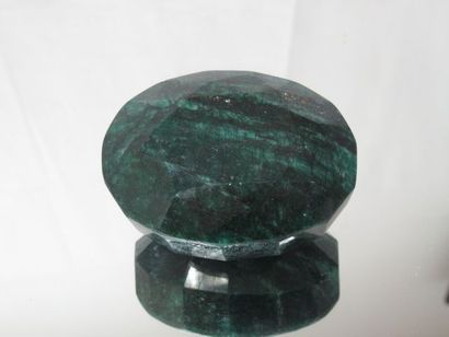 null Emerald, 1266.14 carats. With its certificate.